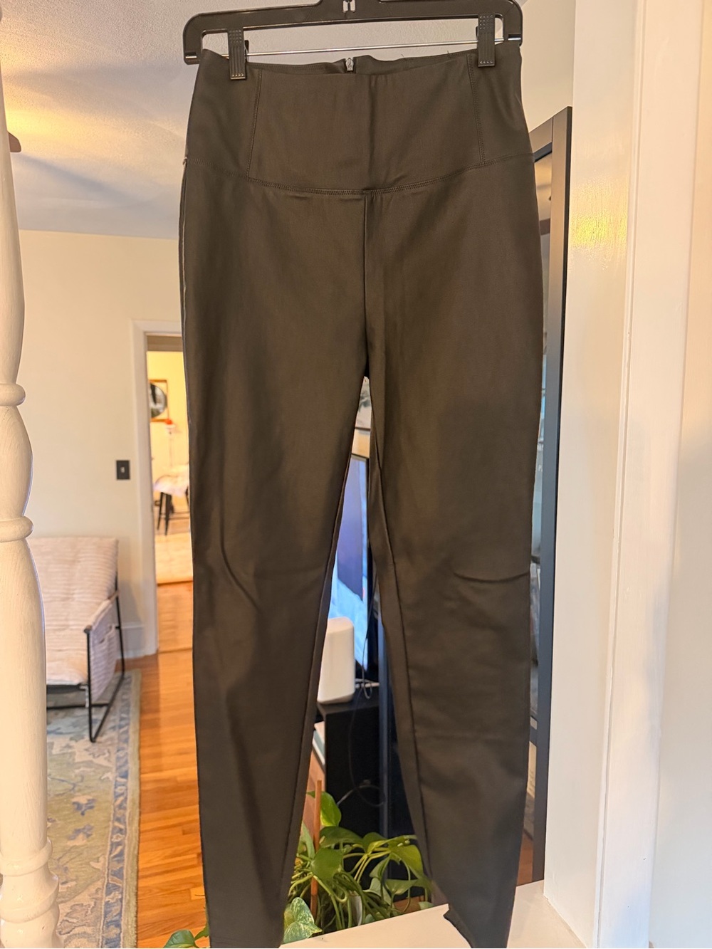 High-Rise Black coated skinny jeans with Sculpting Paneling